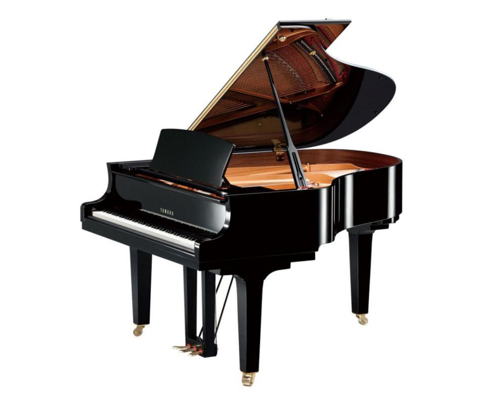 Piano de cola YAMAHA CX Series. Modelo C2X negro pulido